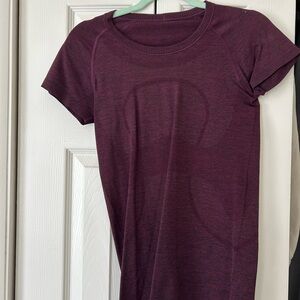 Lululemon Athletica Purple Fitted Short Sleeve T-Shirt